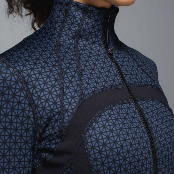 Lululemon Athletica Patterned Dark Blue Ski Jacket - Picture 4 of 11